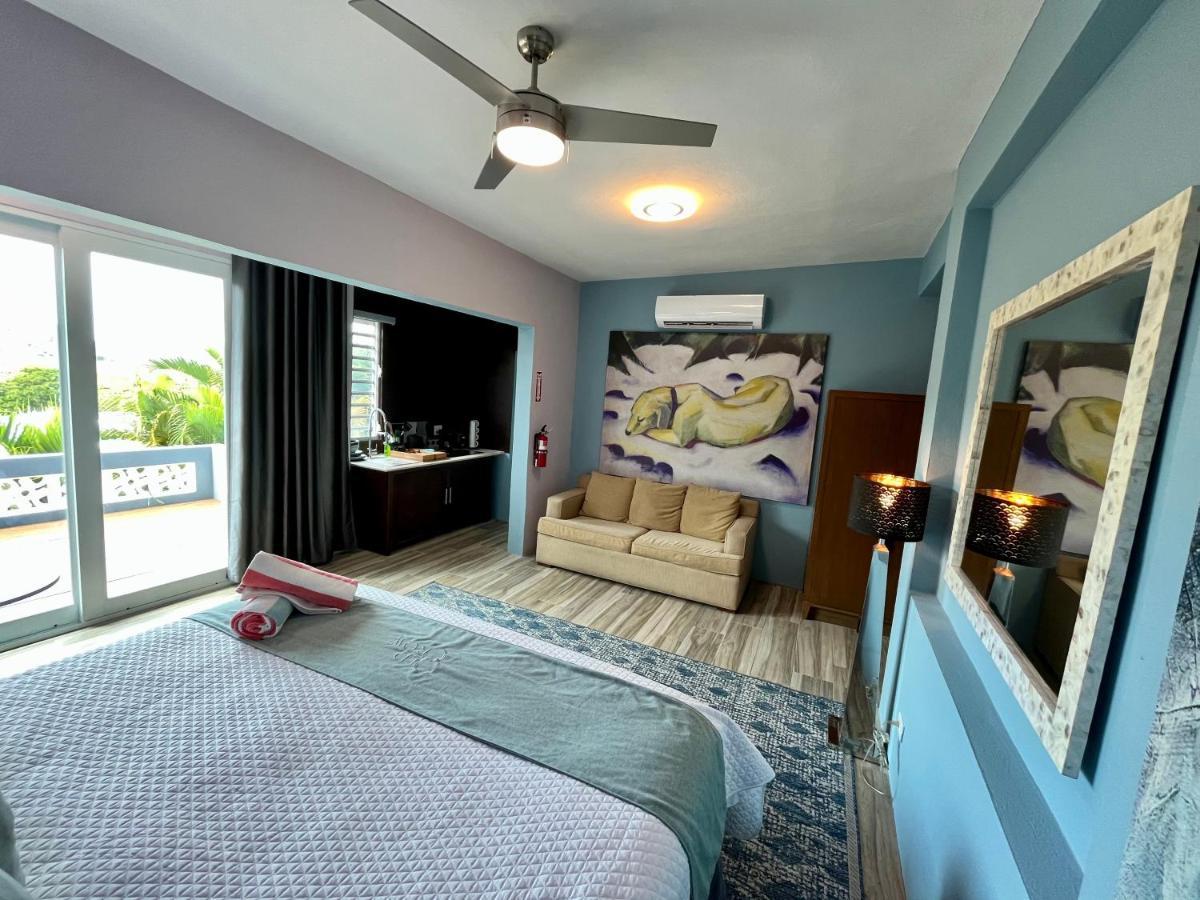 Old Crow Hotel And Suites Vieques Exterior photo