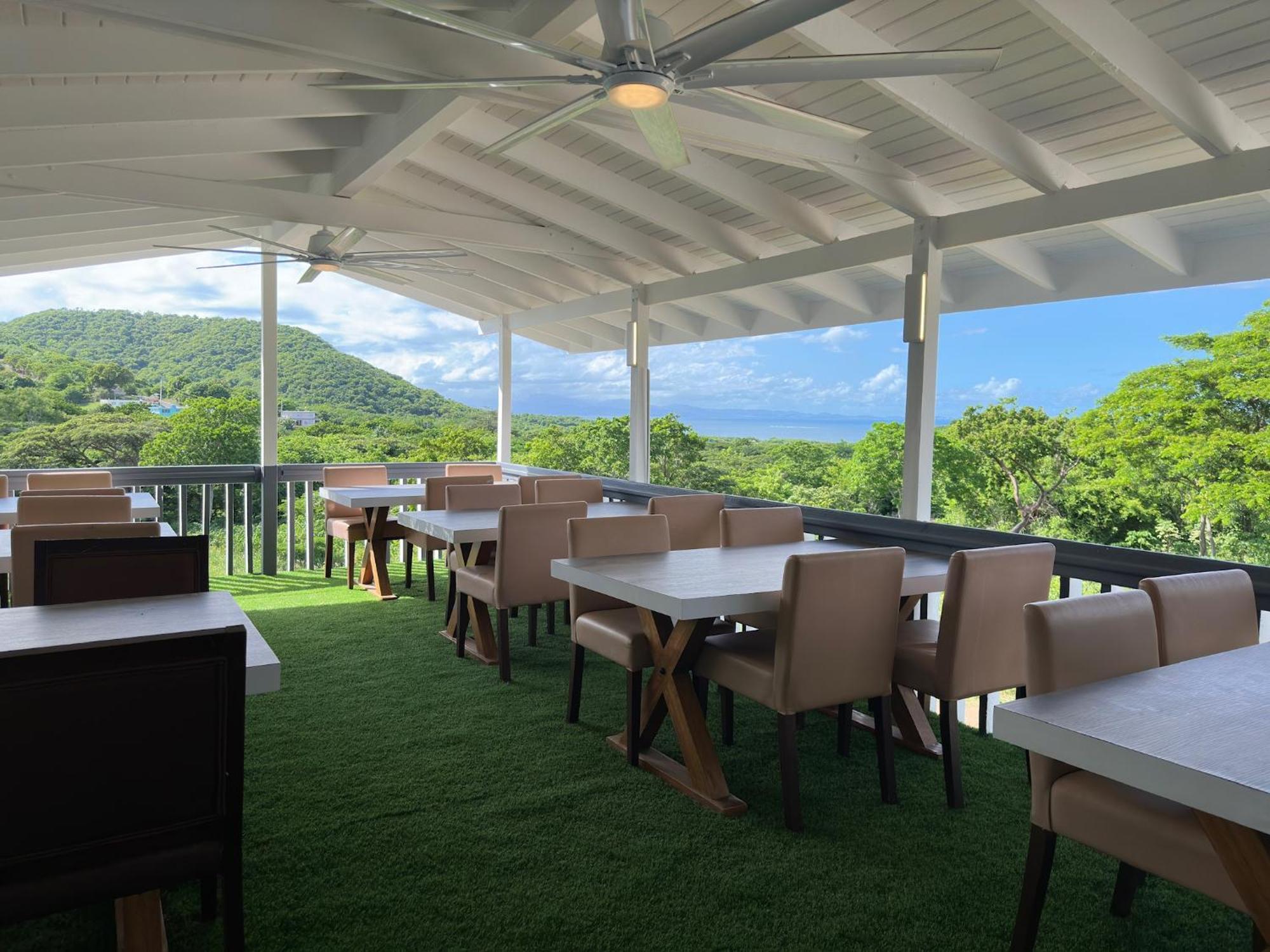 Old Crow Hotel And Suites Vieques Exterior photo